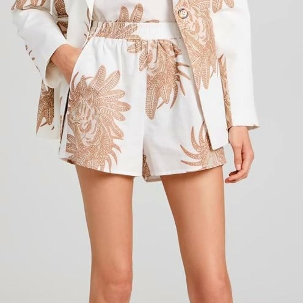 Las Sureñas Greek Tiger White Shorts